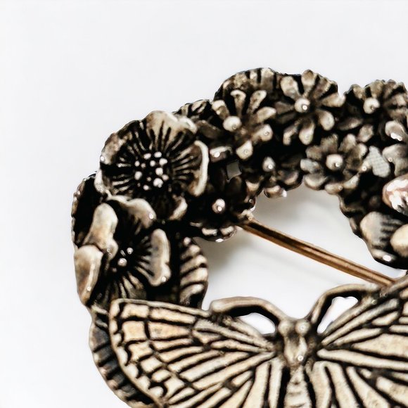 Vintage Silver Scenes Butterfly and Flowers Brooch/Pin - Made in Wales - Picture 2 of 13